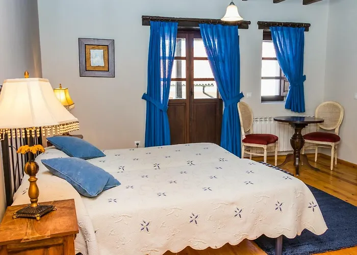 Casa De Aldea El Navaron