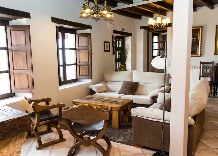Casa De Aldea El Navaron