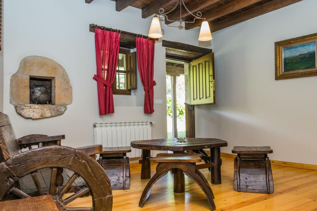 Ferienhaus Casa De Aldea El Navaron *